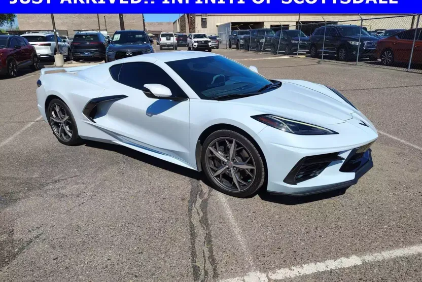 2020 Chevrolet Corvette Stingray 2LT photo 1