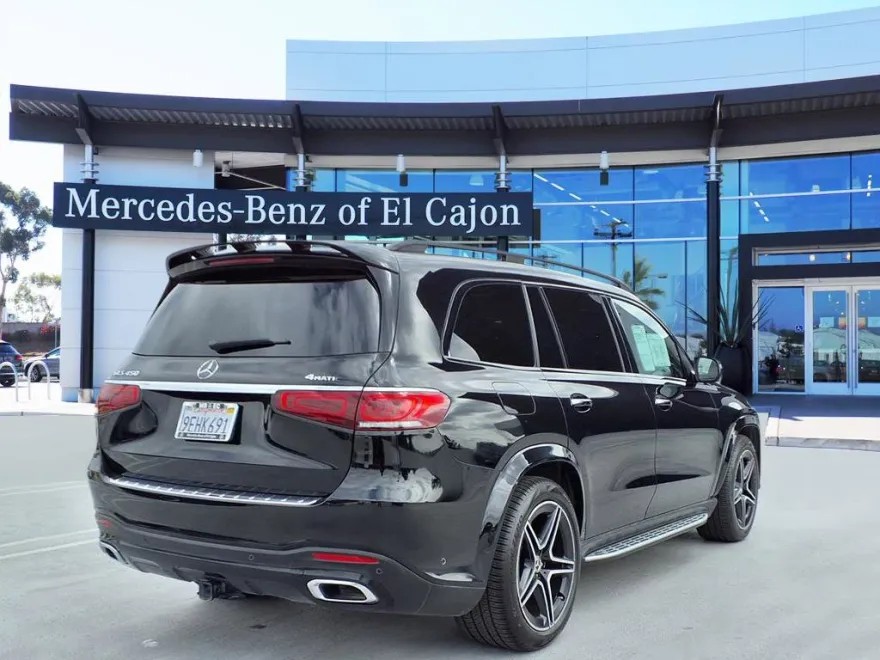 2023 Mercedes Benz GLS 450 4MATIC photo 1