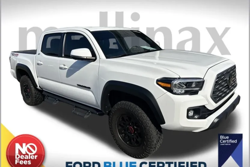 2023 Toyota Tacoma TRD Off-Road photo 1
