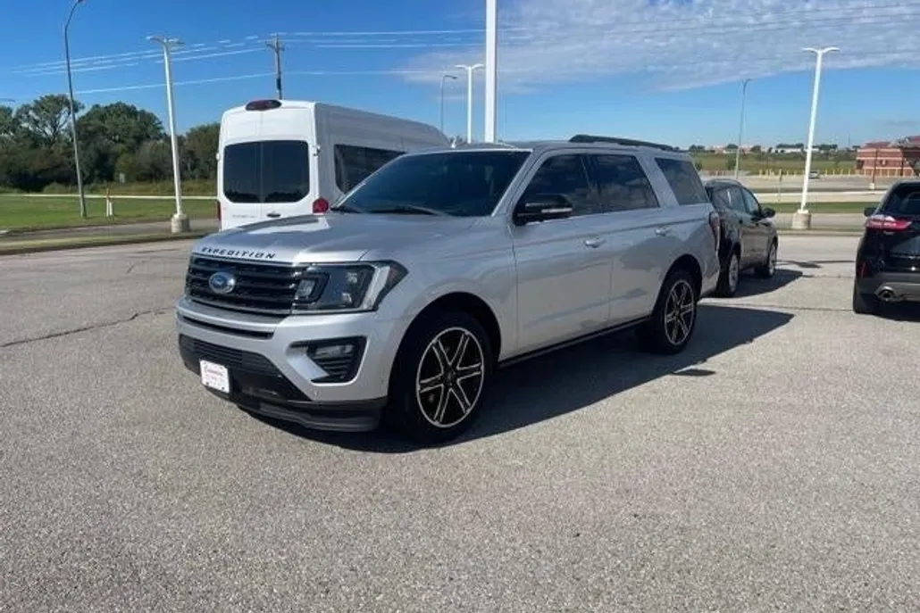 2019 Ford Expedition Limited photo 1