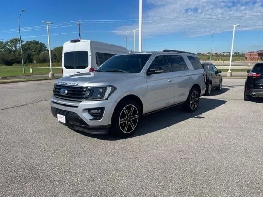 2019 Ford Expedition Limited photo 1