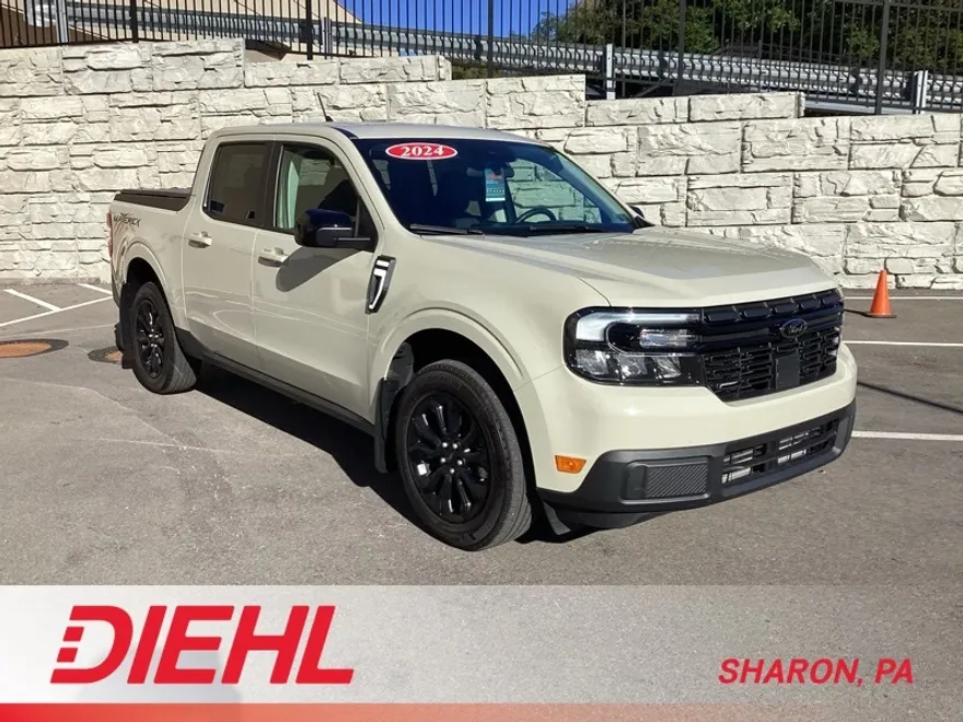 2024 Ford Maverick Lariat photo 1