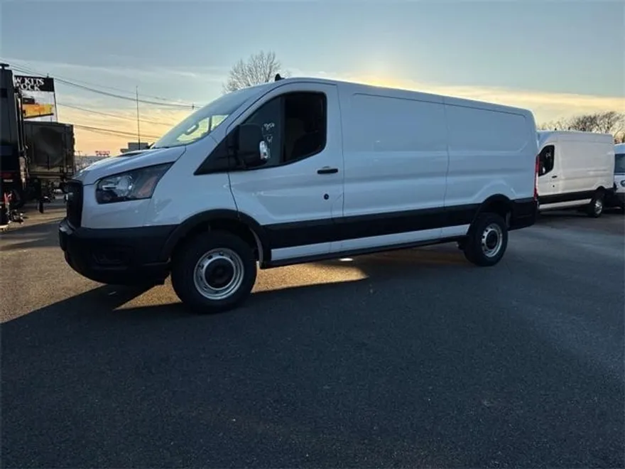 2024 Ford Transit Cargo photo 1