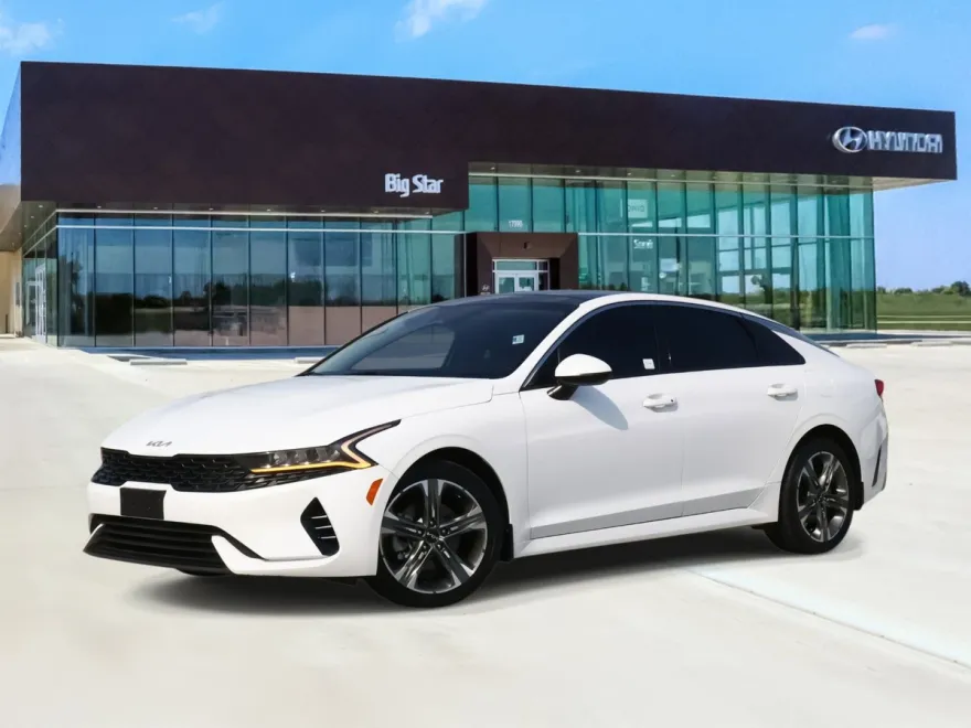 2023 Kia K5 EX photo 1