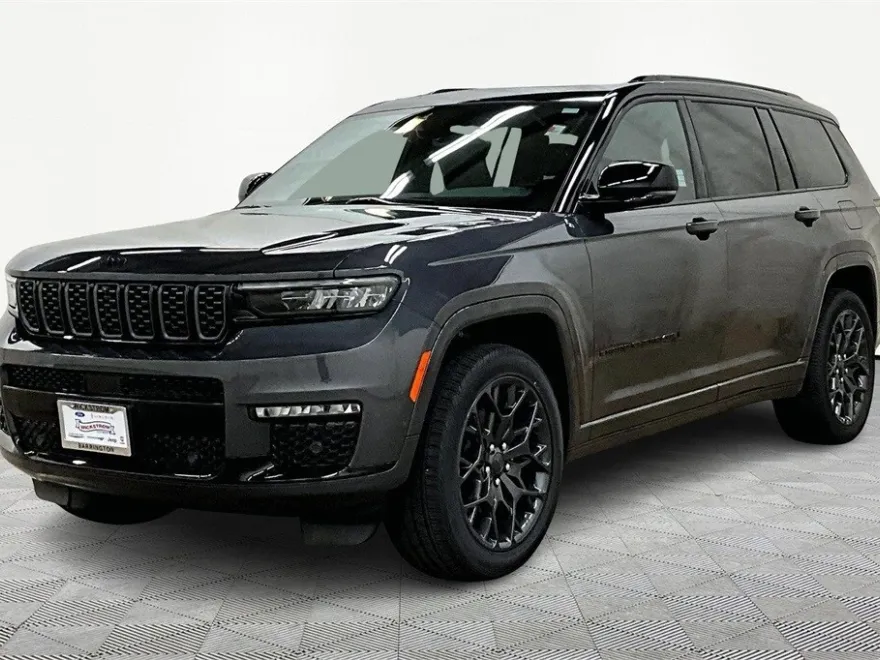 2025 Jeep Grand Cherokee L Summit photo 1