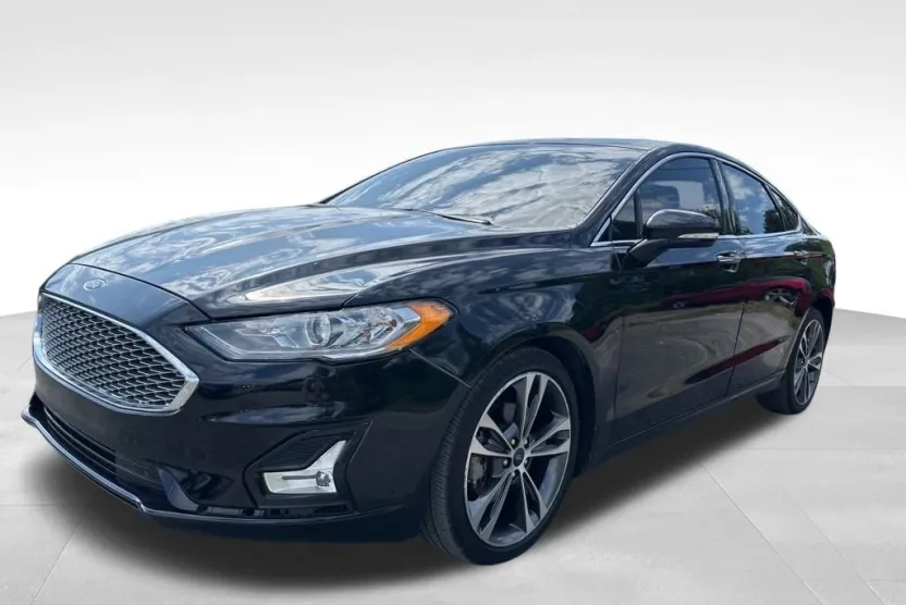 2020 Ford Fusion Titanium photo 1