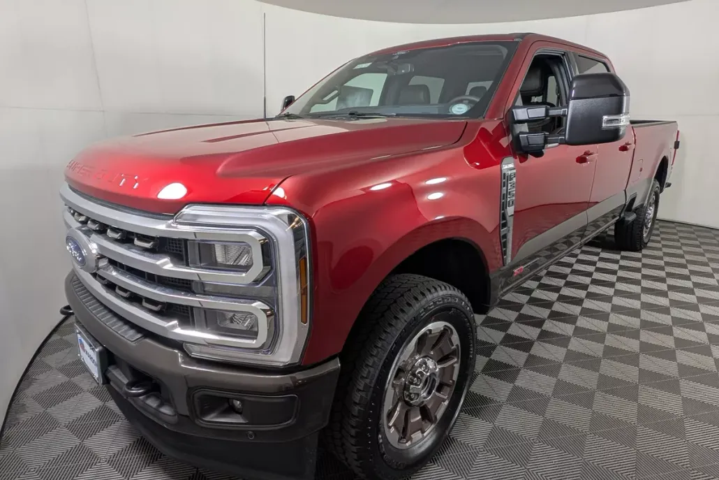 2025 Ford F-350 King Ranch photo 1