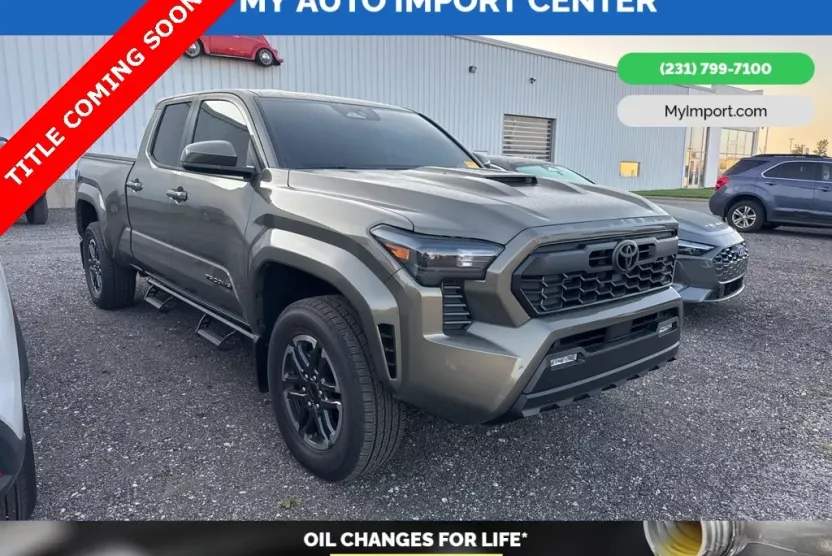 2025 Toyota Tacoma TRD Sport photo 1