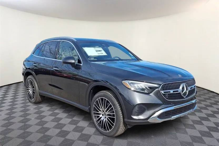 2026 Mercedes Benz GLC 300 4MATIC photo 1