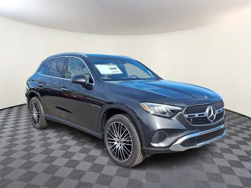 2026 Mercedes Benz GLC 300 4MATIC photo 1