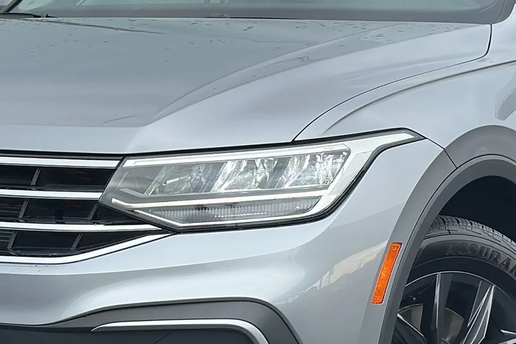 2024 Volkswagen Tiguan SE Wolfsburg Edition photo 1