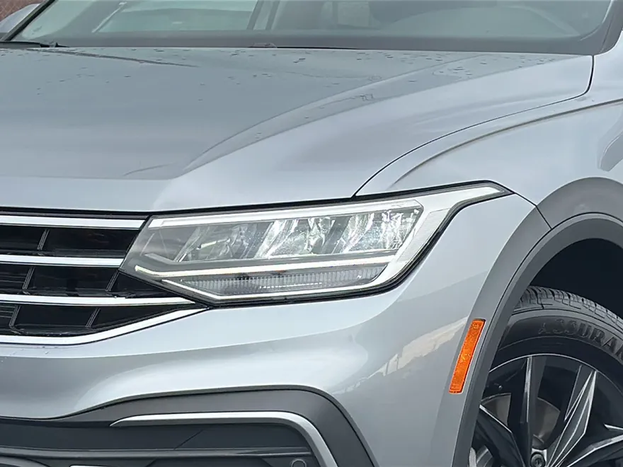 2024 Volkswagen Tiguan SE Wolfsburg Edition photo 1