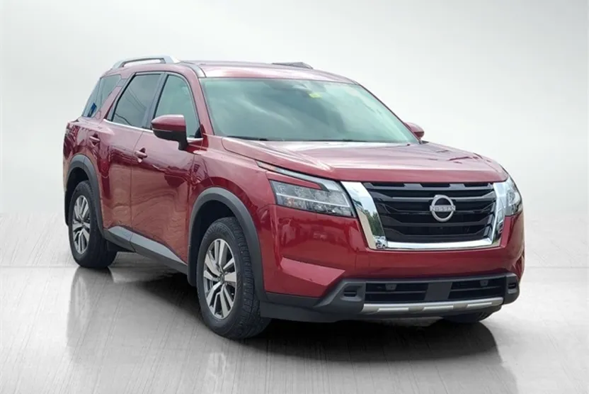 2023 Nissan Pathfinder SL photo 1
