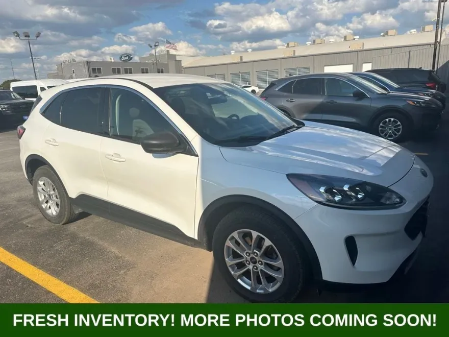 2022 Ford Escape SE photo 1