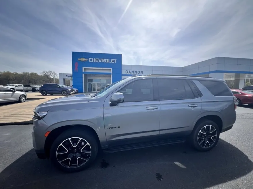 2021 Chevrolet Tahoe RST photo 1