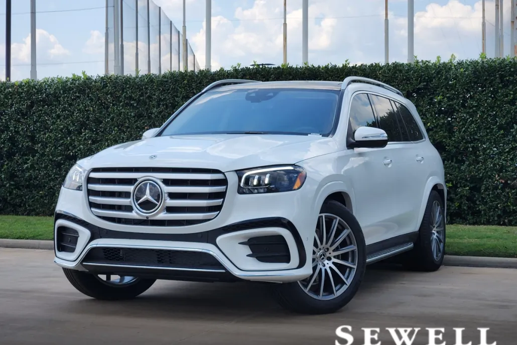 2026 Mercedes Benz GLS 450 4MATIC photo 1