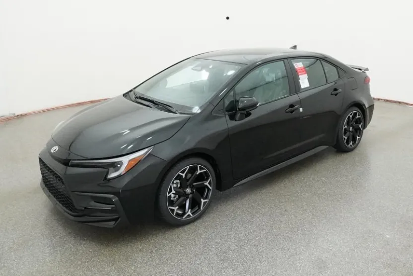 2025 Toyota Corolla SE photo 1