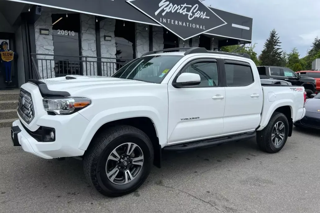 2019 Toyota Tacoma TRD Double Cab photo 1