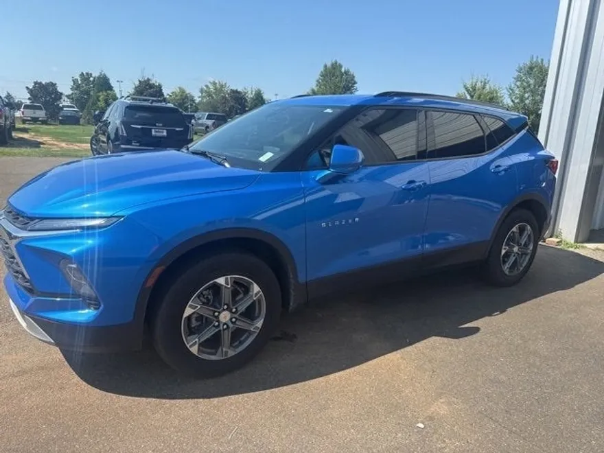 2024 Chevrolet Blazer 2LT photo 1