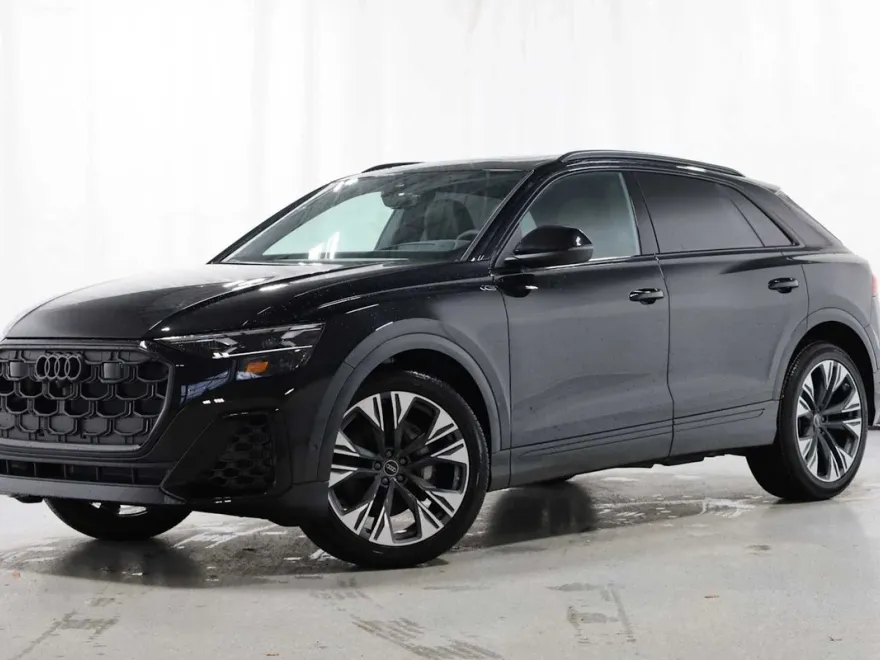 2025 Audi Q8 55 Prestige photo 1