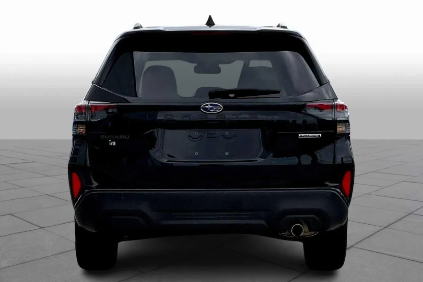 2025 Subaru Forester Touring photo 1
