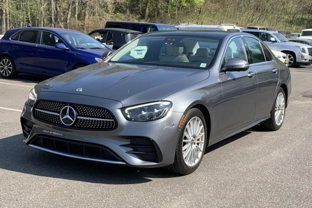 2023 Mercedes Benz E 350 4MATIC photo 1