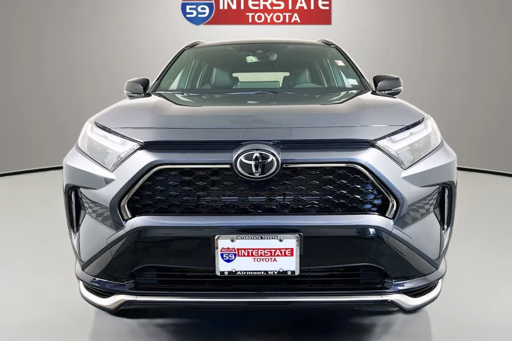 2025 Toyota RAV4 Hybrid XSE photo 1