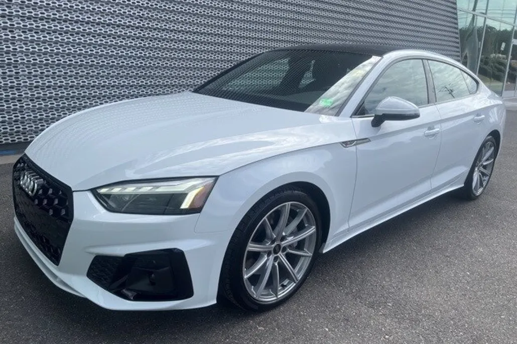 2025 Audi A5 45 S line Premium photo 1