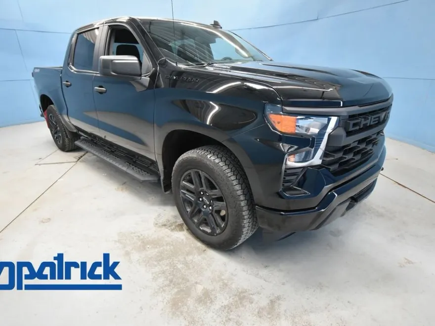 2024 Chevrolet Silverado 1500 Custom photo 1