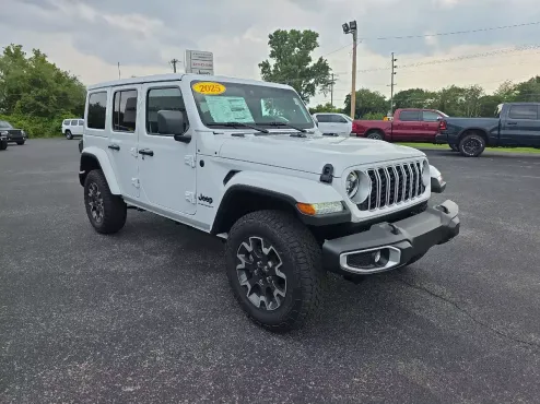 2025 Jeep Wrangler Sahara photo 4