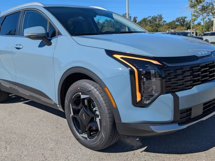 2026 Kia Sportage Hybrid EX photo 1