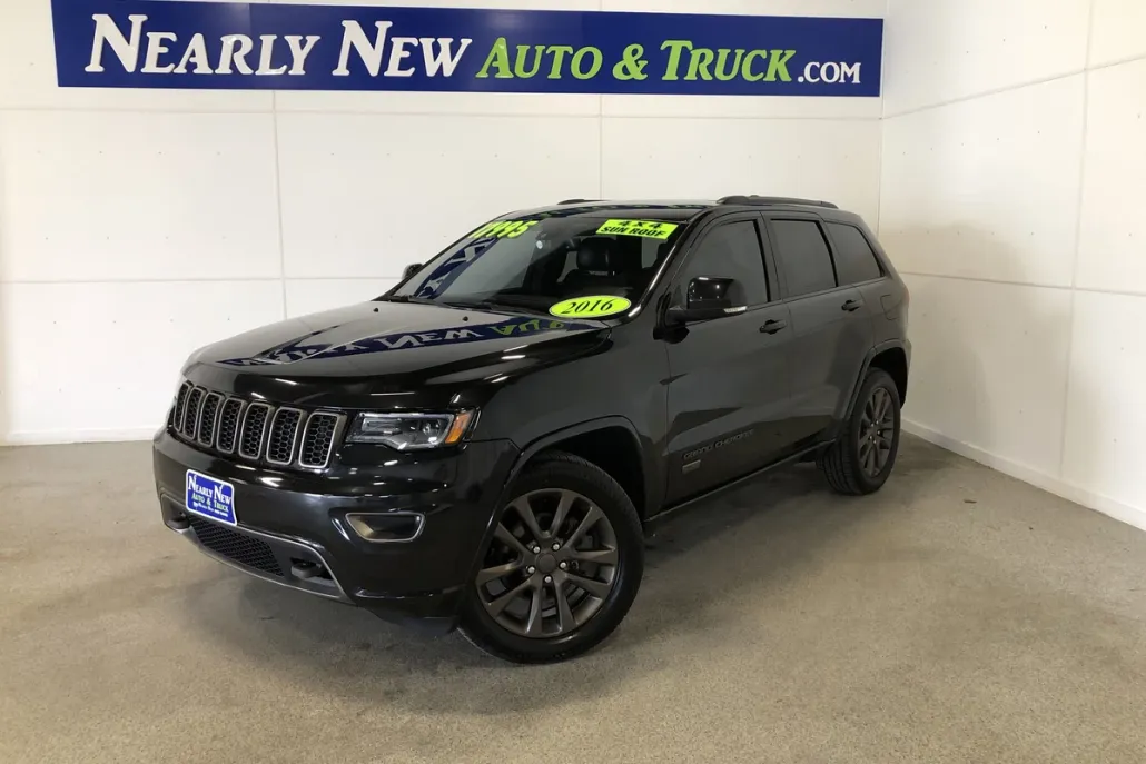 2016 Jeep Grand Cherokee Limited photo 1
