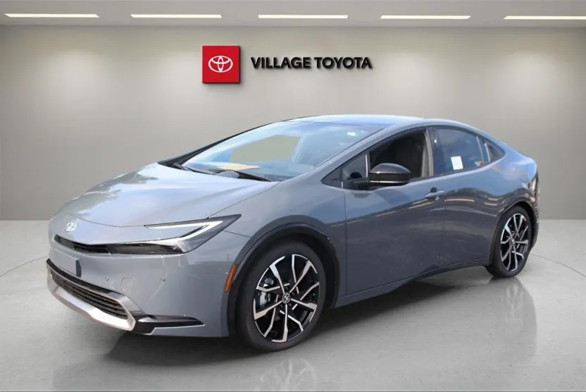 2025 Toyota Prius Plug-in Hybrid XSE photo 1