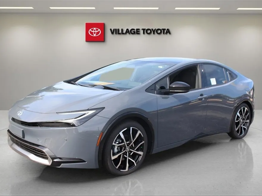2025 Toyota Prius Plug-in Hybrid XSE photo 1