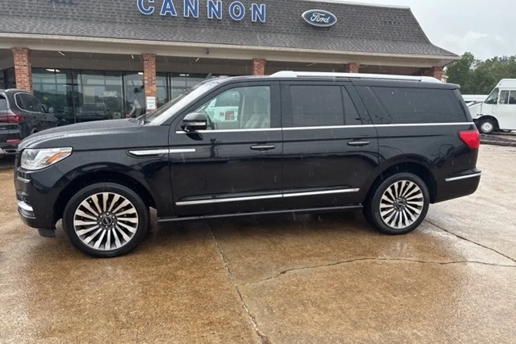 2020 Lincoln Navigator L Reserve photo 1