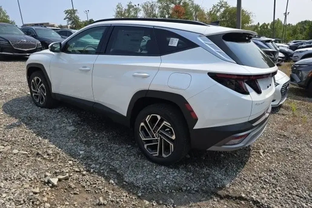 2026 Hyundai Tucson Limited photo 1
