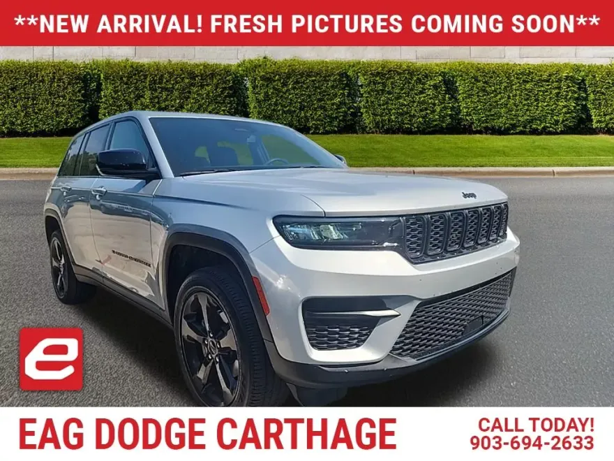 2023 Jeep Grand Cherokee Altitude photo 1