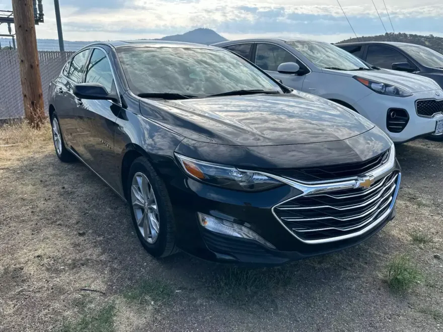 2024 Chevrolet Malibu 1LT photo 1