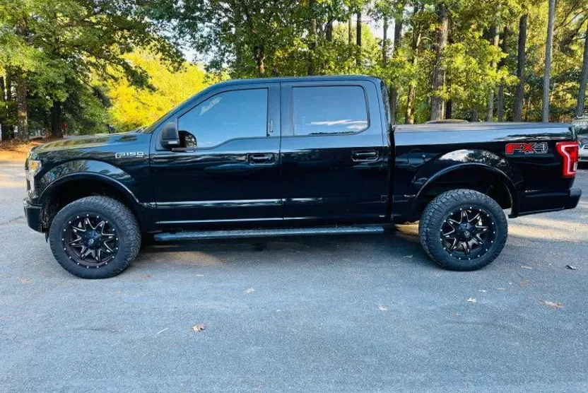 2016 Ford F-150 XLT photo 1