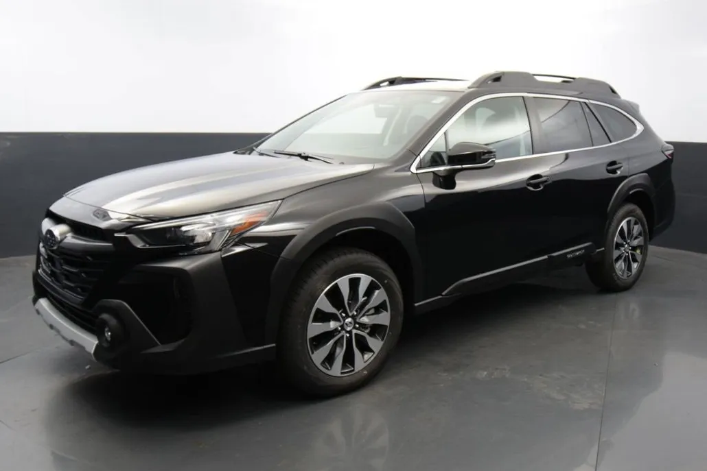 2025 Subaru Outback Limited photo 1