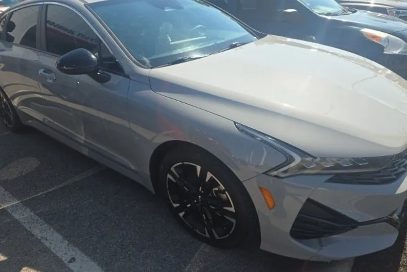 2022 Kia K5 GT-Line photo 1