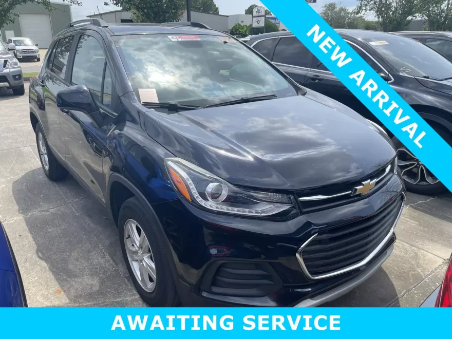 2021 Chevrolet Trax LT photo 1