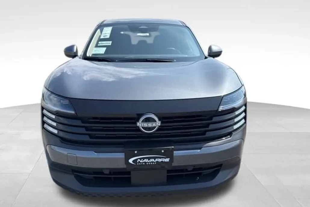 2025 Nissan Kicks SV photo 1