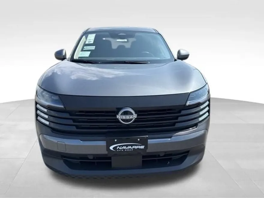 2025 Nissan Kicks SV photo 1