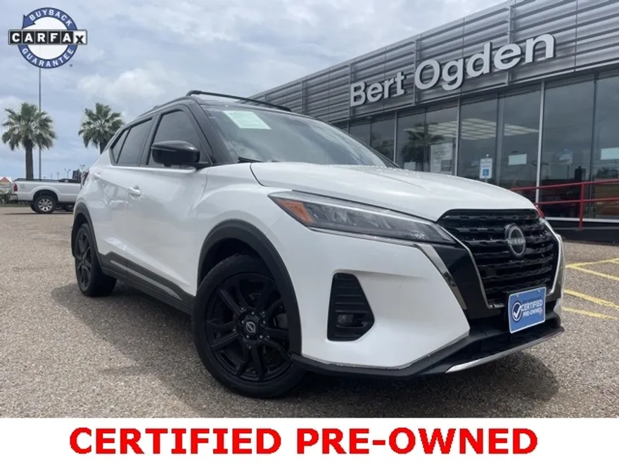 2024 Nissan Kicks SR photo 1
