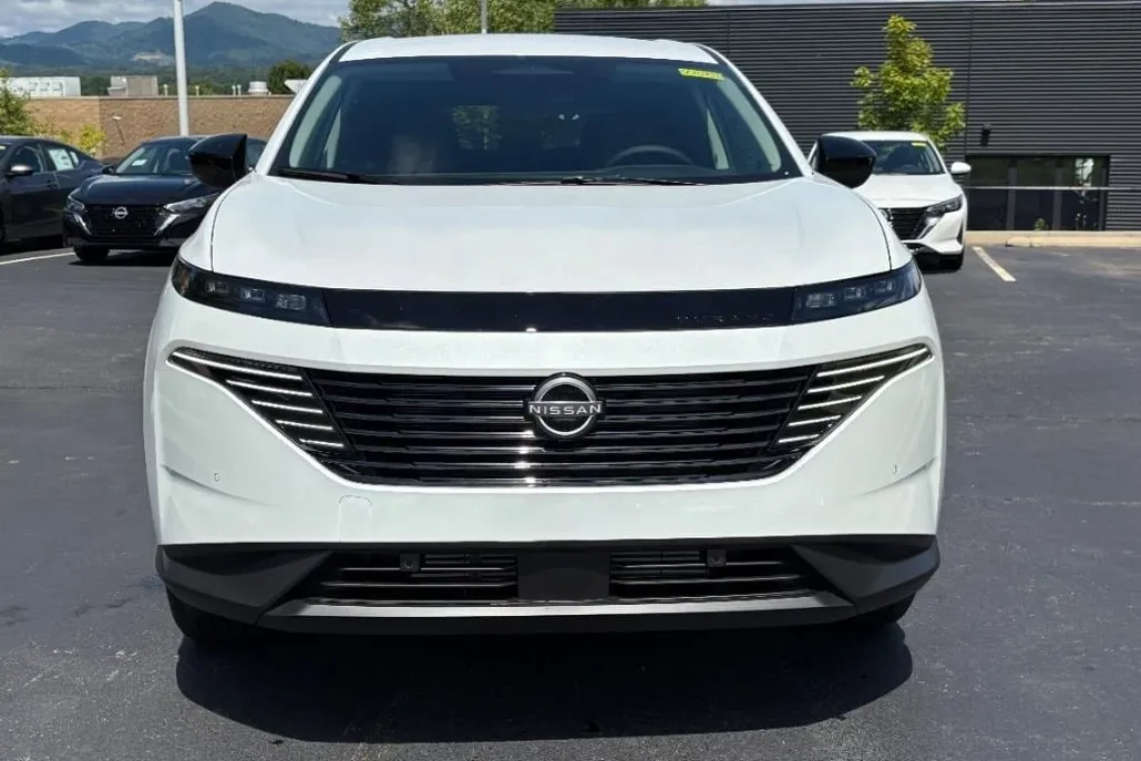 2025 Nissan Murano SV photo 1