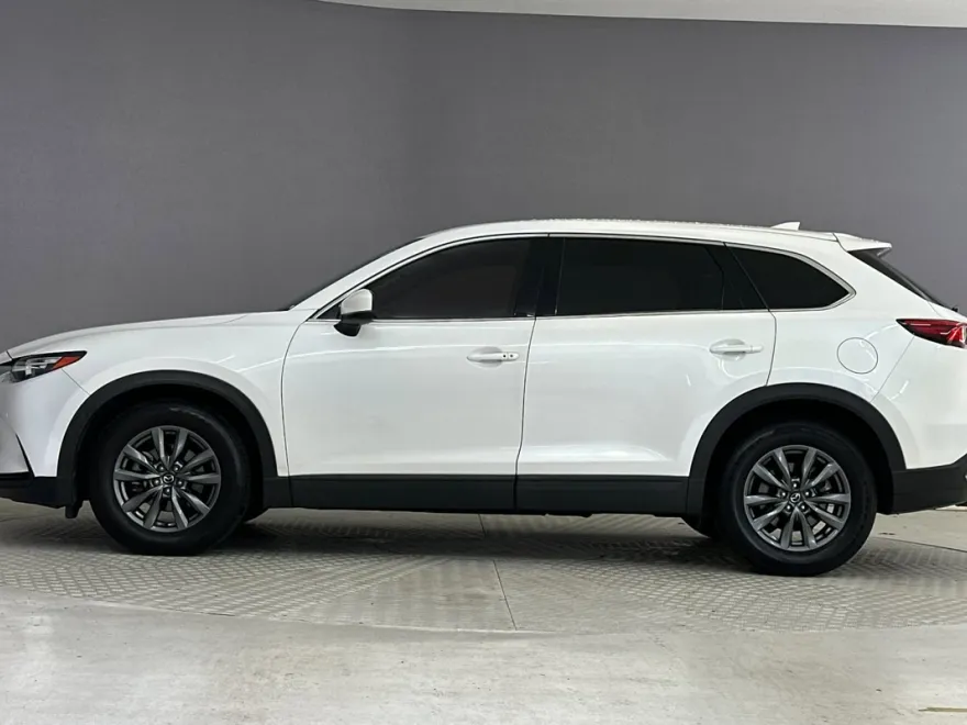 2021 Mazda CX-9 Touring photo 1