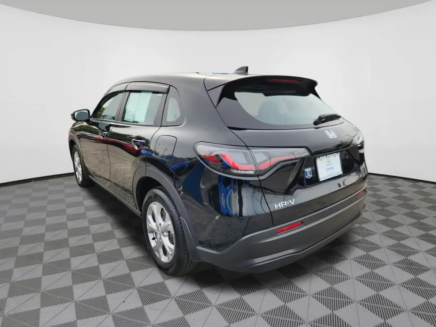 2025 Honda HR-V LX photo 1