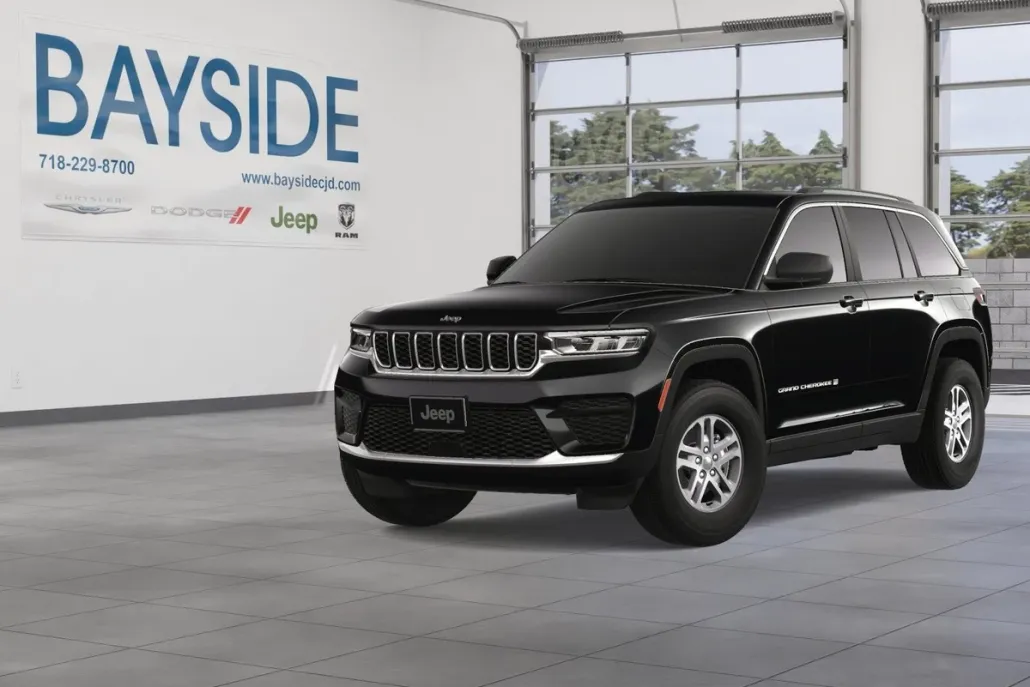2025 Jeep Grand Cherokee Laredo photo 1