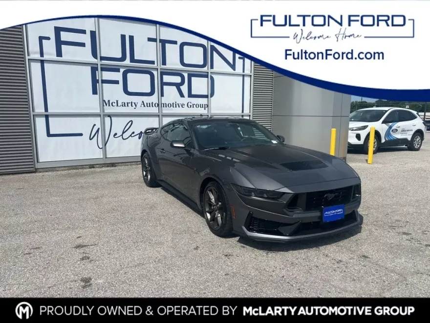 2024 Ford Mustang Dark Horse photo 1